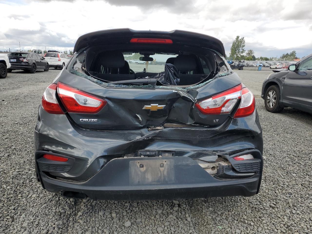 2018 Chevrolet Cruze Lt - Image 6