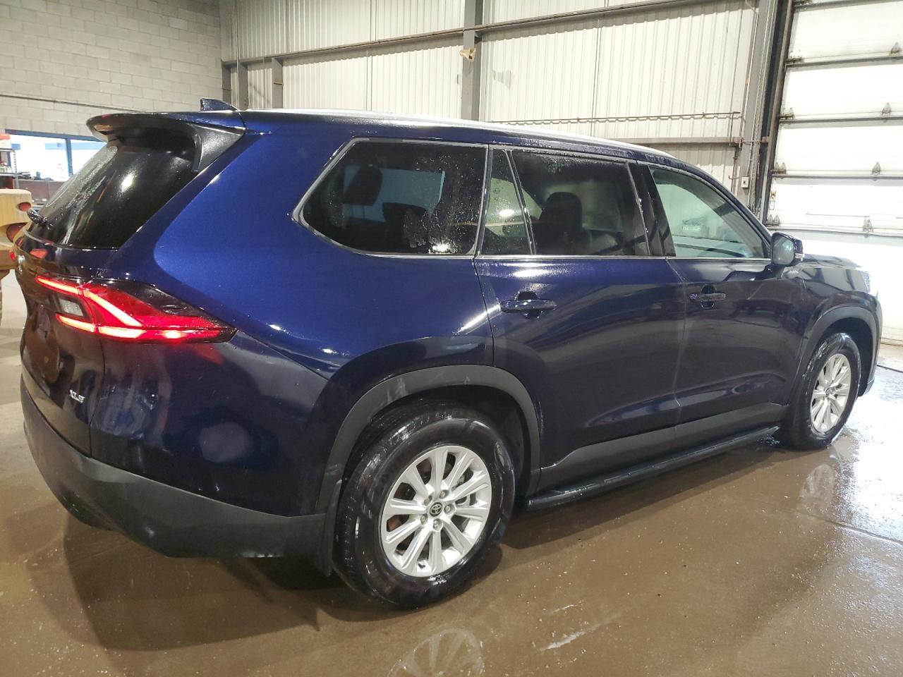 2024 Toyota Grand Highlander Xle - Image 3