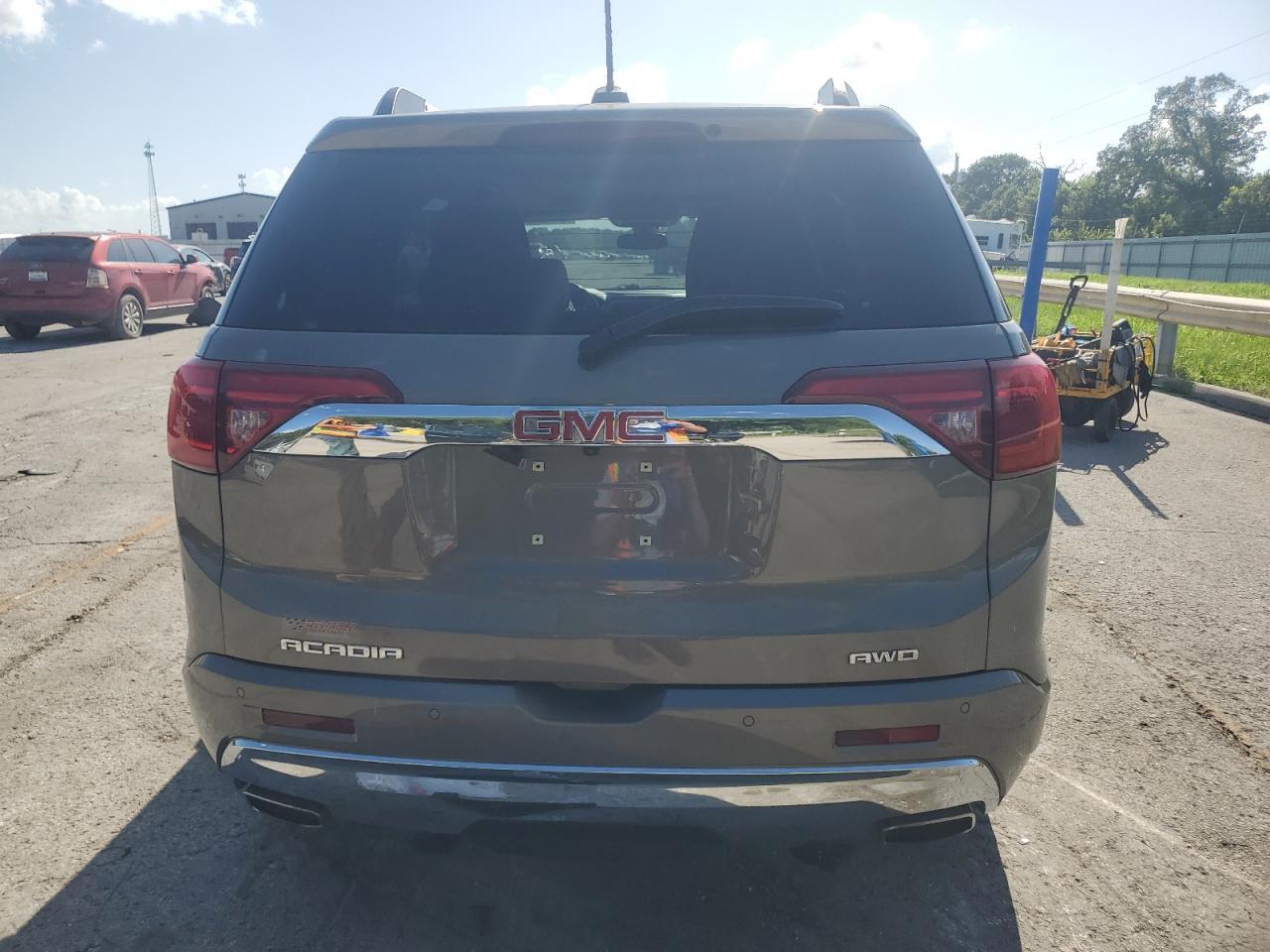 2019 GMC Acadia Denali - Image 6