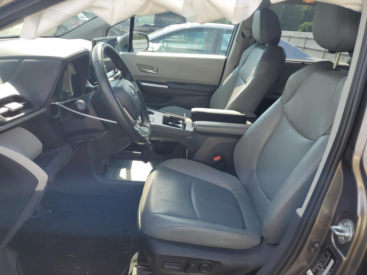 2022 Toyota Sienna Xle - Фото 7