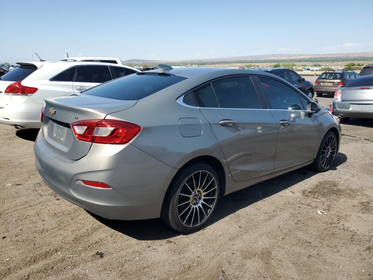 2018 Chevrolet Cruze Lt - Фото 3
