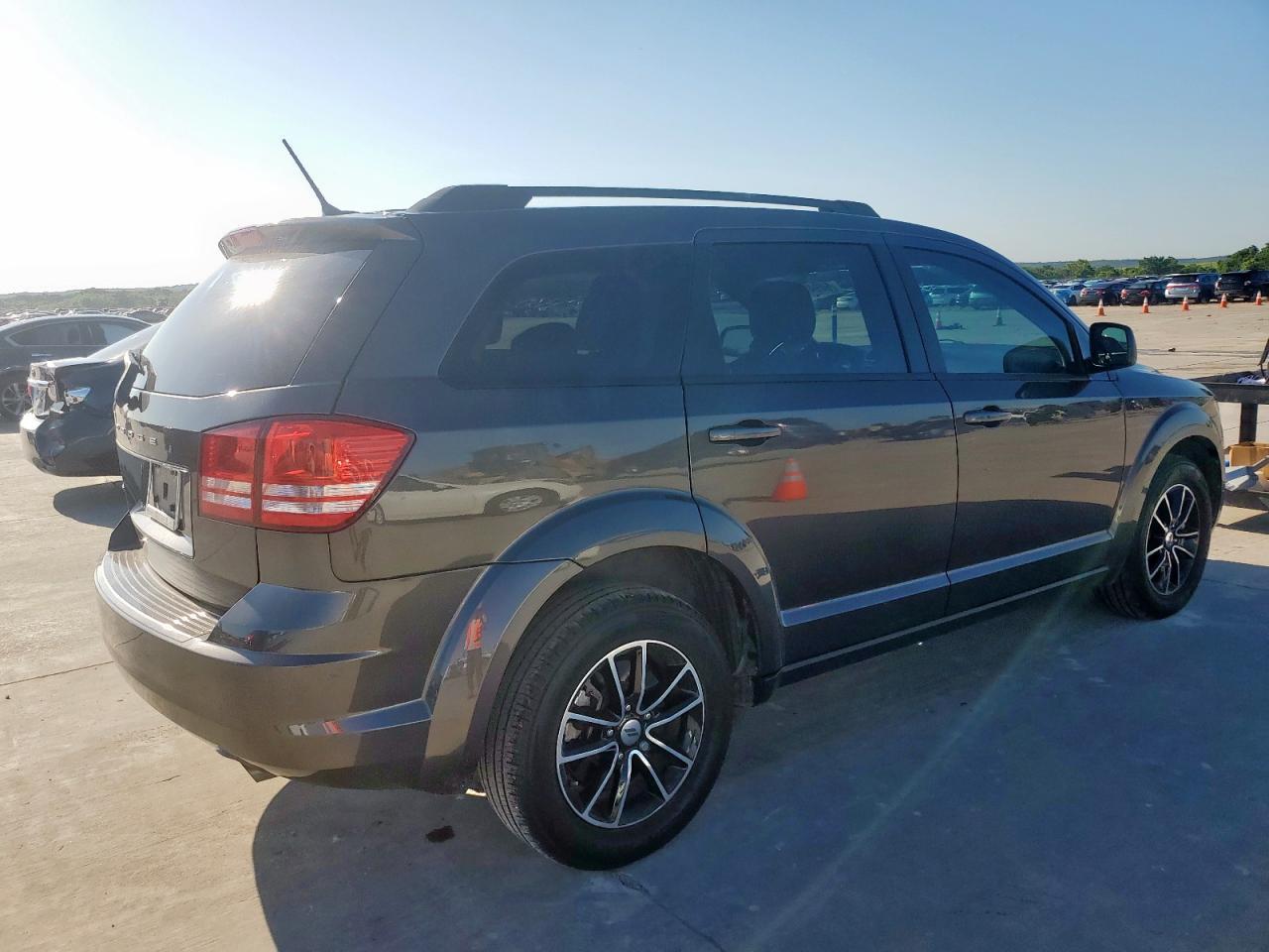 2018 Dodge Journey Se - Image 3