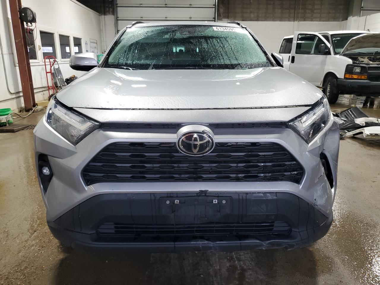 2023 Toyota Rav4 Xle Premium - Image 5