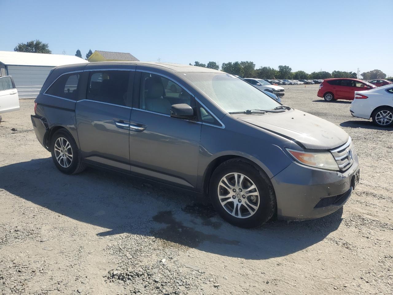 2013 Honda Odyssey Exl - Image 4