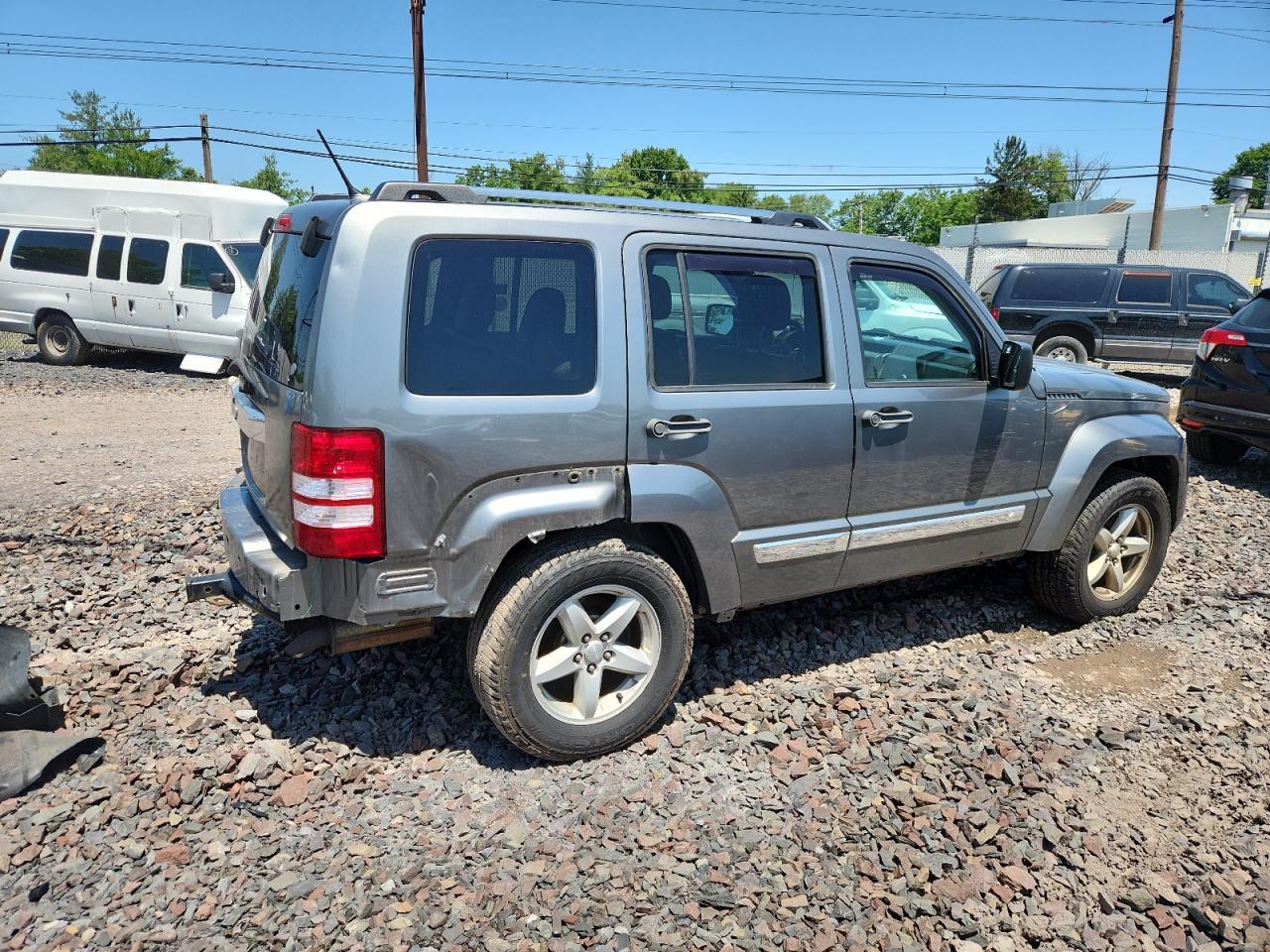2012 Jeep Liberty Limited - Image 3