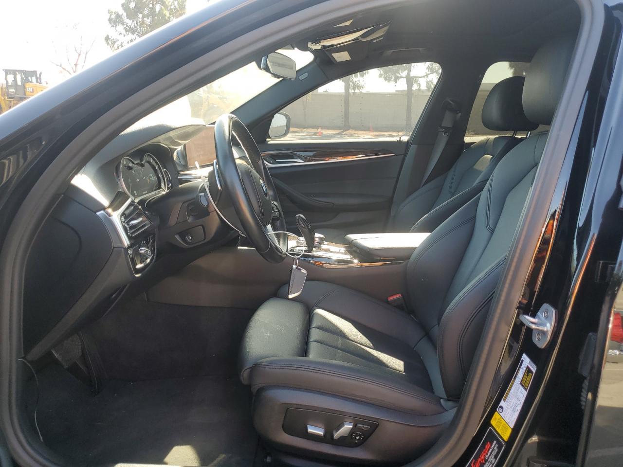 2019 BMW 530 I - Фото 7