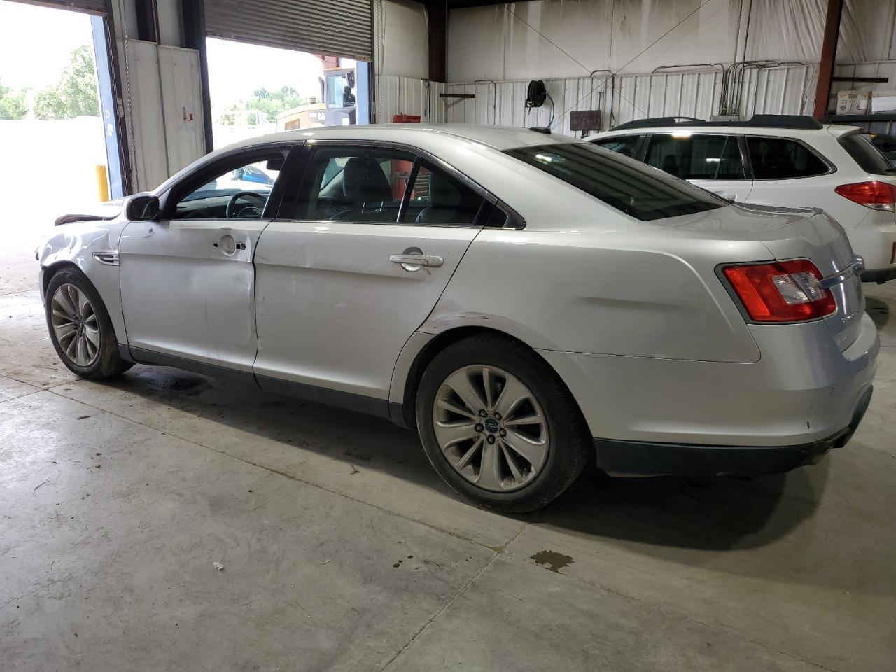 2011 Ford Taurus Limited - Image 2