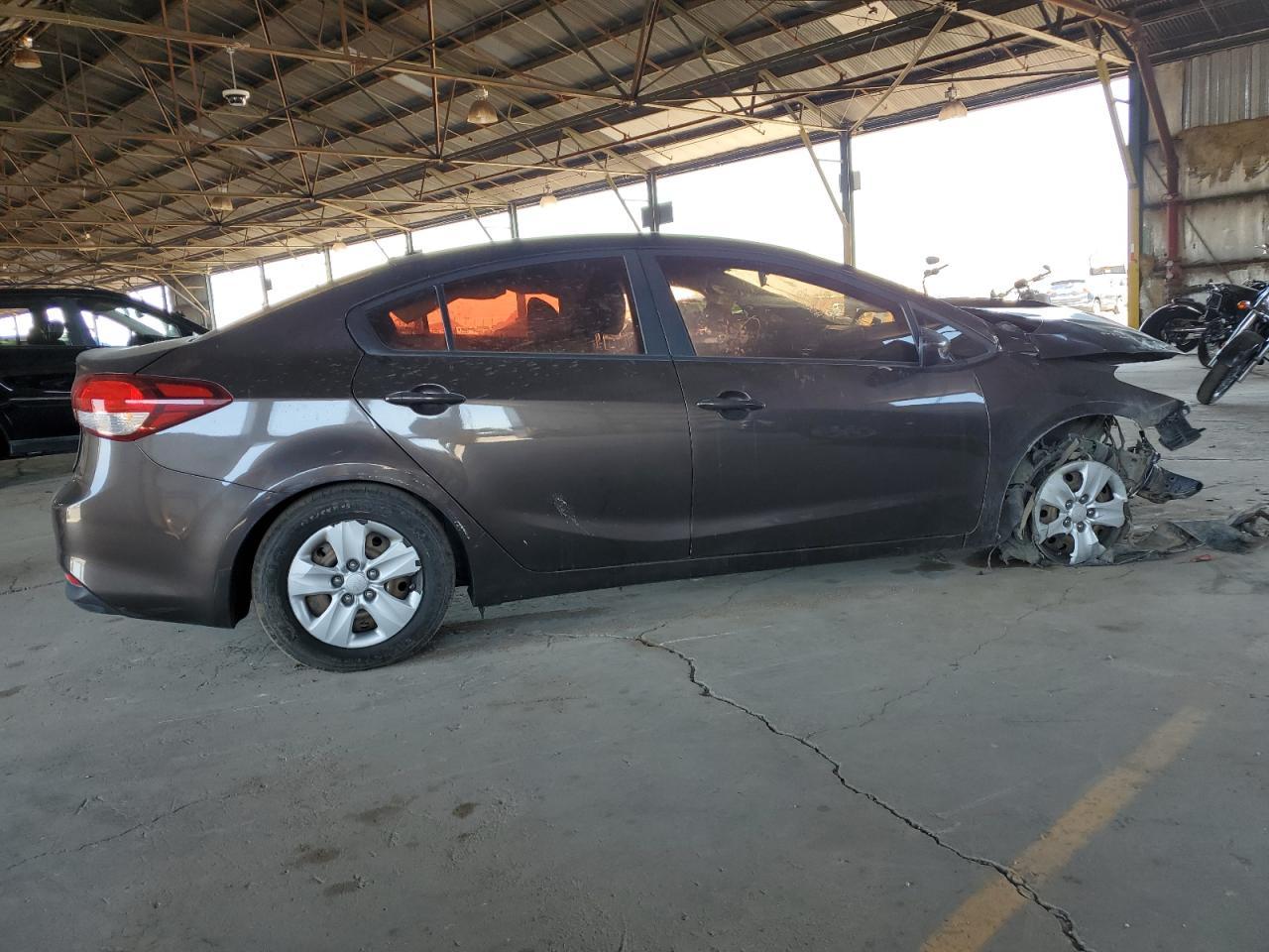 2017 Kia Forte Lx - Image 3