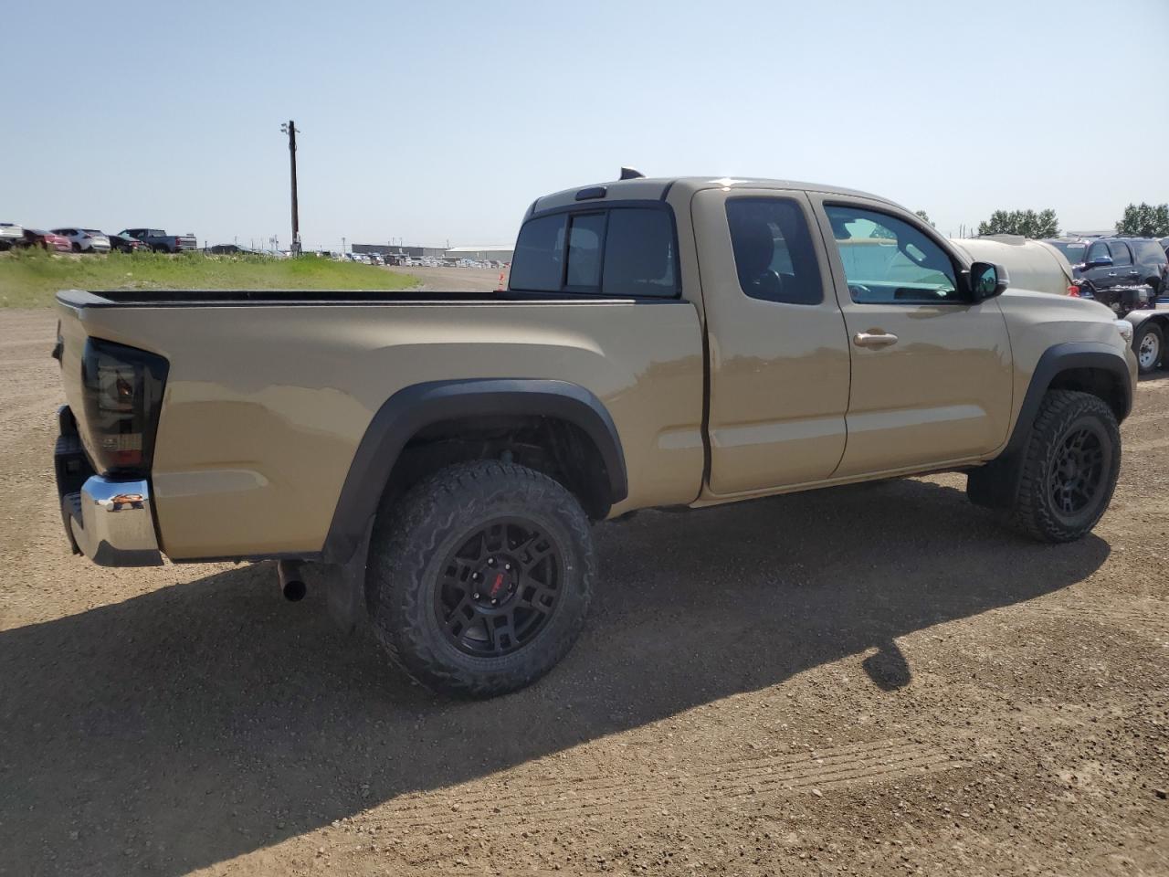 2018 Toyota Tacoma Access Cab - Фото 3