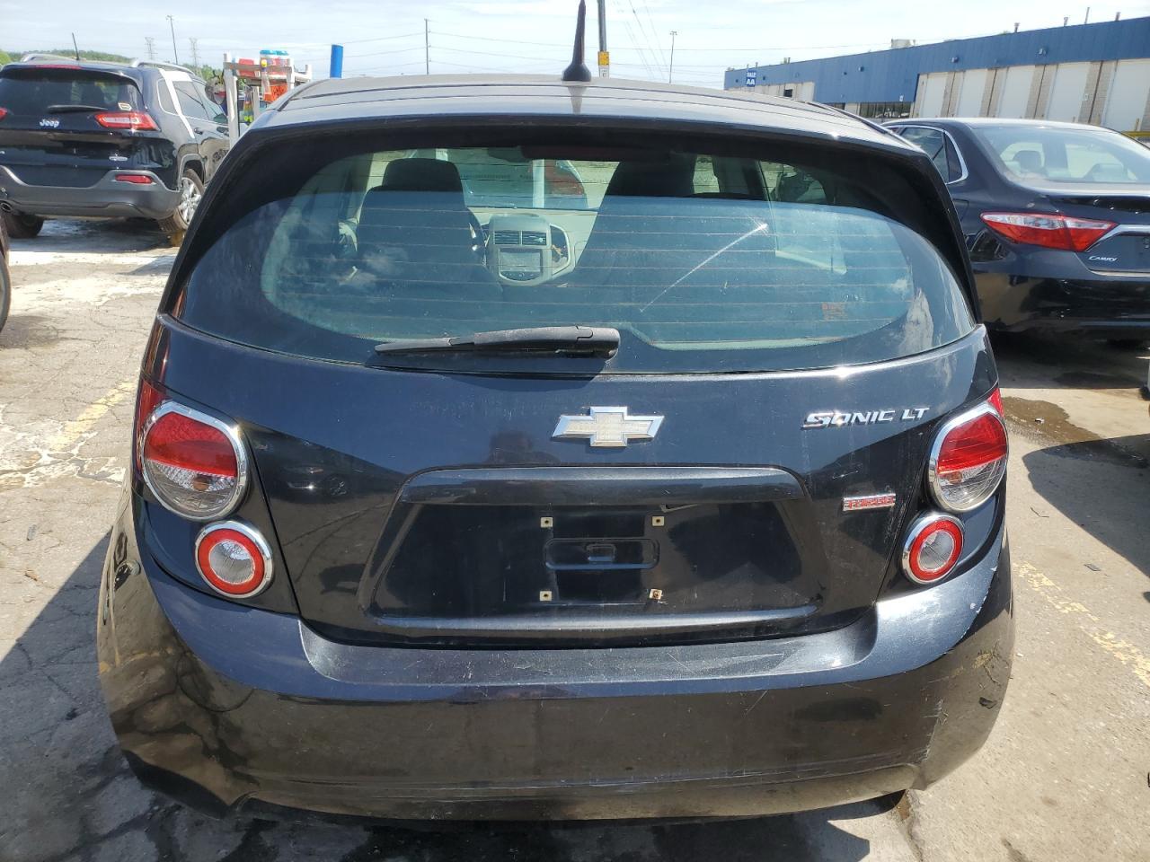 2014 Chevrolet Sonic Lt - Фото 6