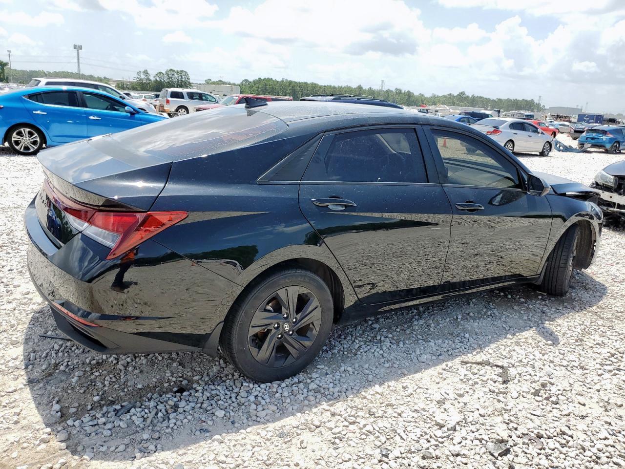 2022 Hyundai Elantra Sel - Фото 3