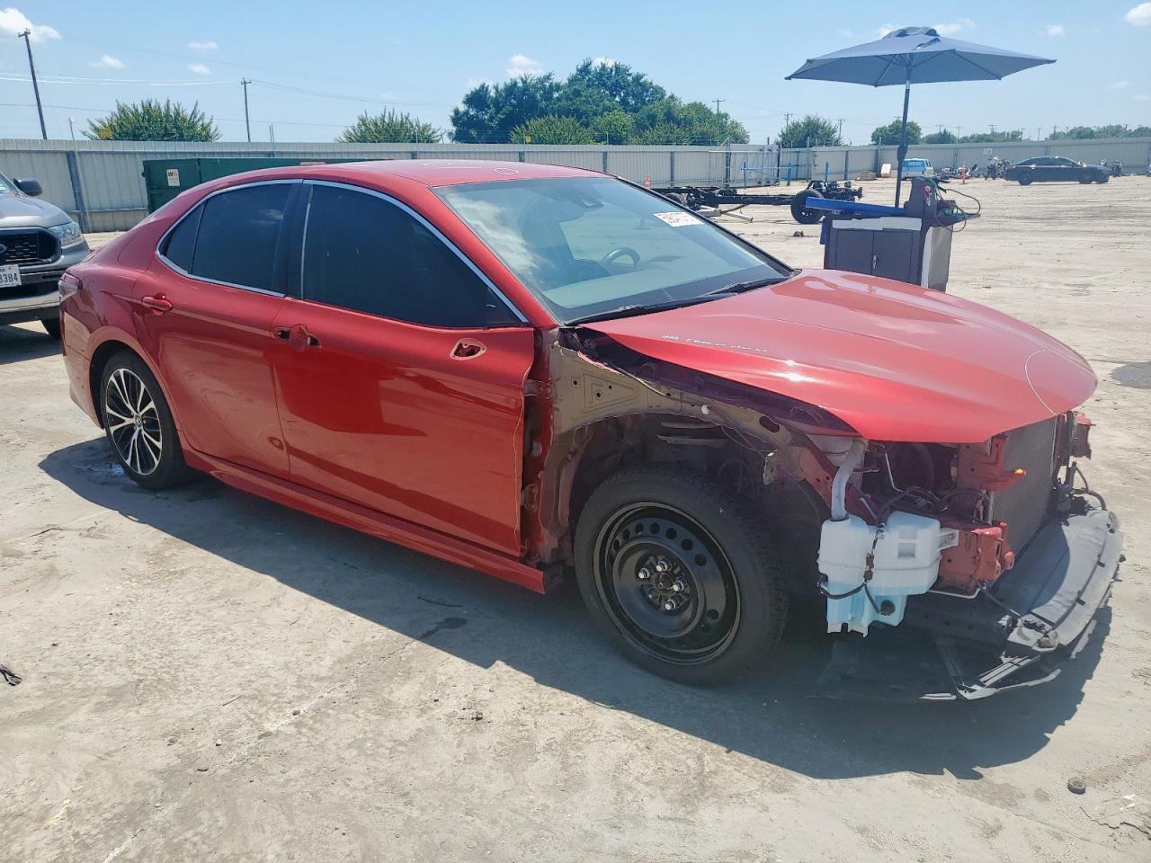2019 Toyota Camry L - Фото 4