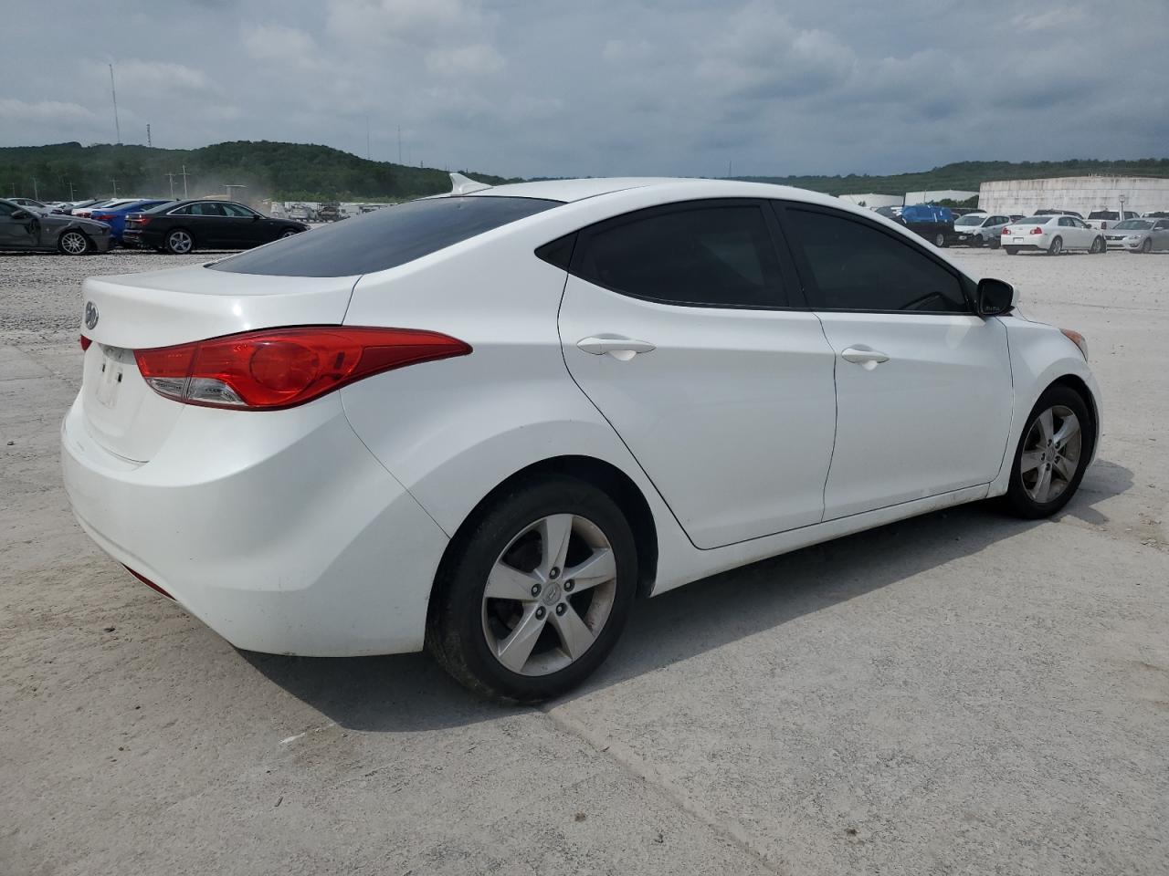 2013 Hyundai Elantra Gls - Фото 3
