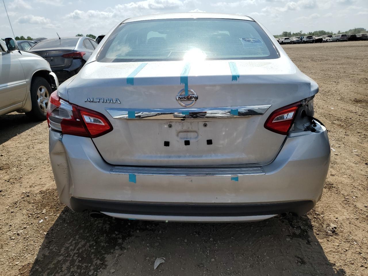 2016 Nissan Altima 2.5 - Фото 6