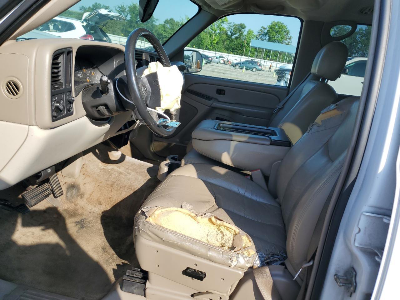 2005 Chevrolet Tahoe C1500 - Image 7