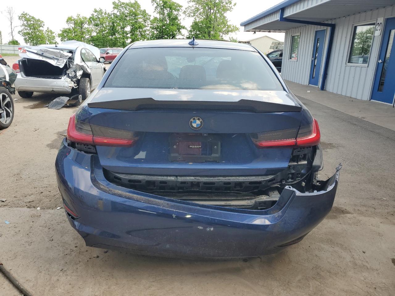 2020 BMW 330Xi - Image 6