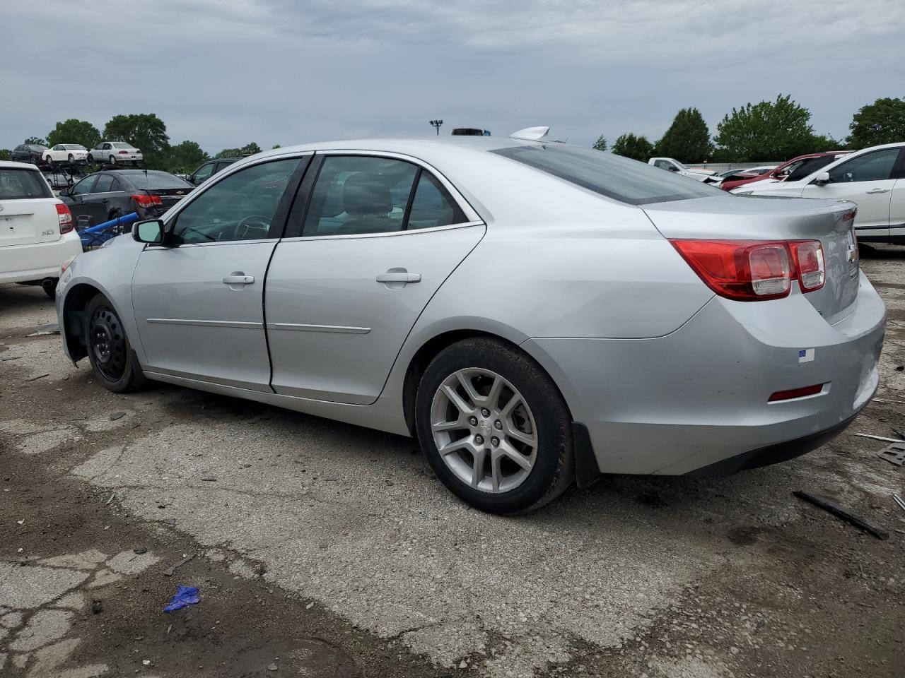 2015 Chevrolet Malibu 1Lt - Фото 2