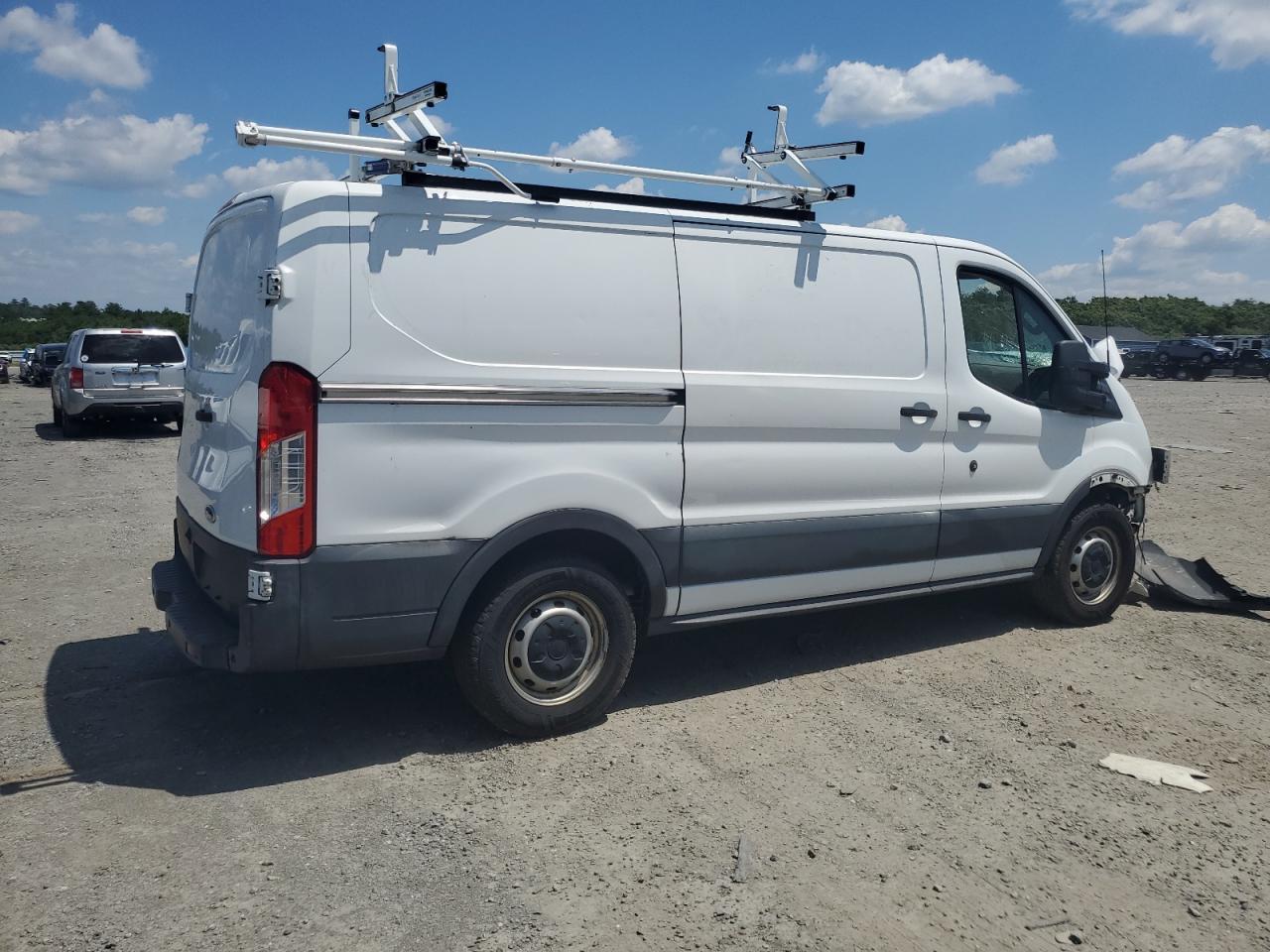 2015 Ford Transit T-150 - Фото 3