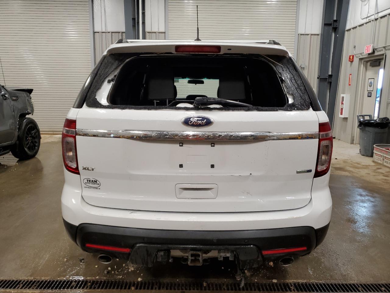 2015 Ford Explorer Xlt - Фото 6