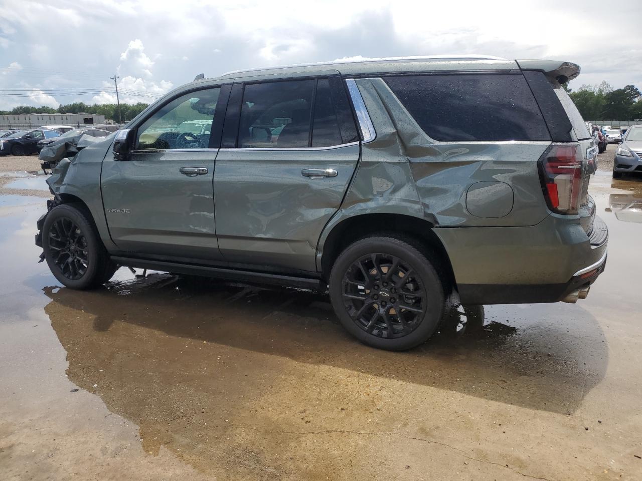 2023 Chevrolet Tahoe C1500 Premier - Фото 2