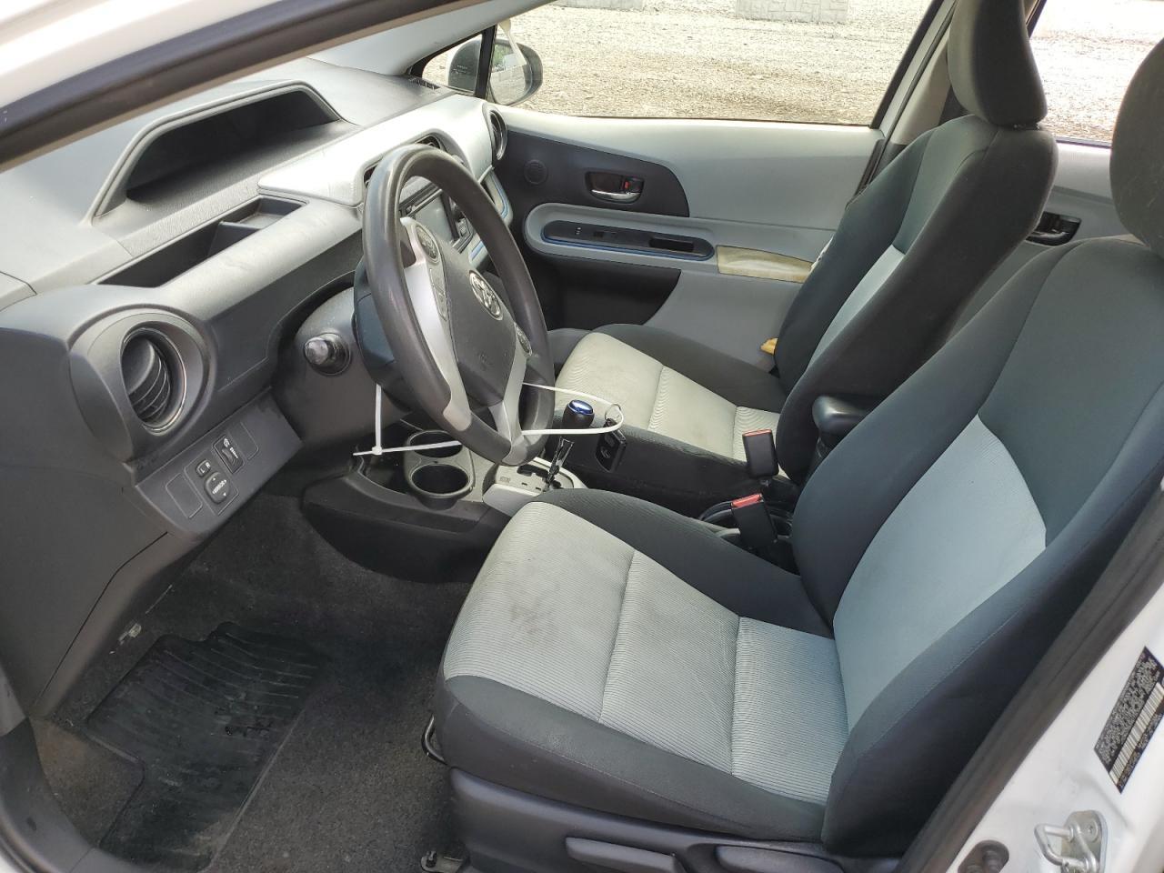 2012 Toyota Prius C - Image 7