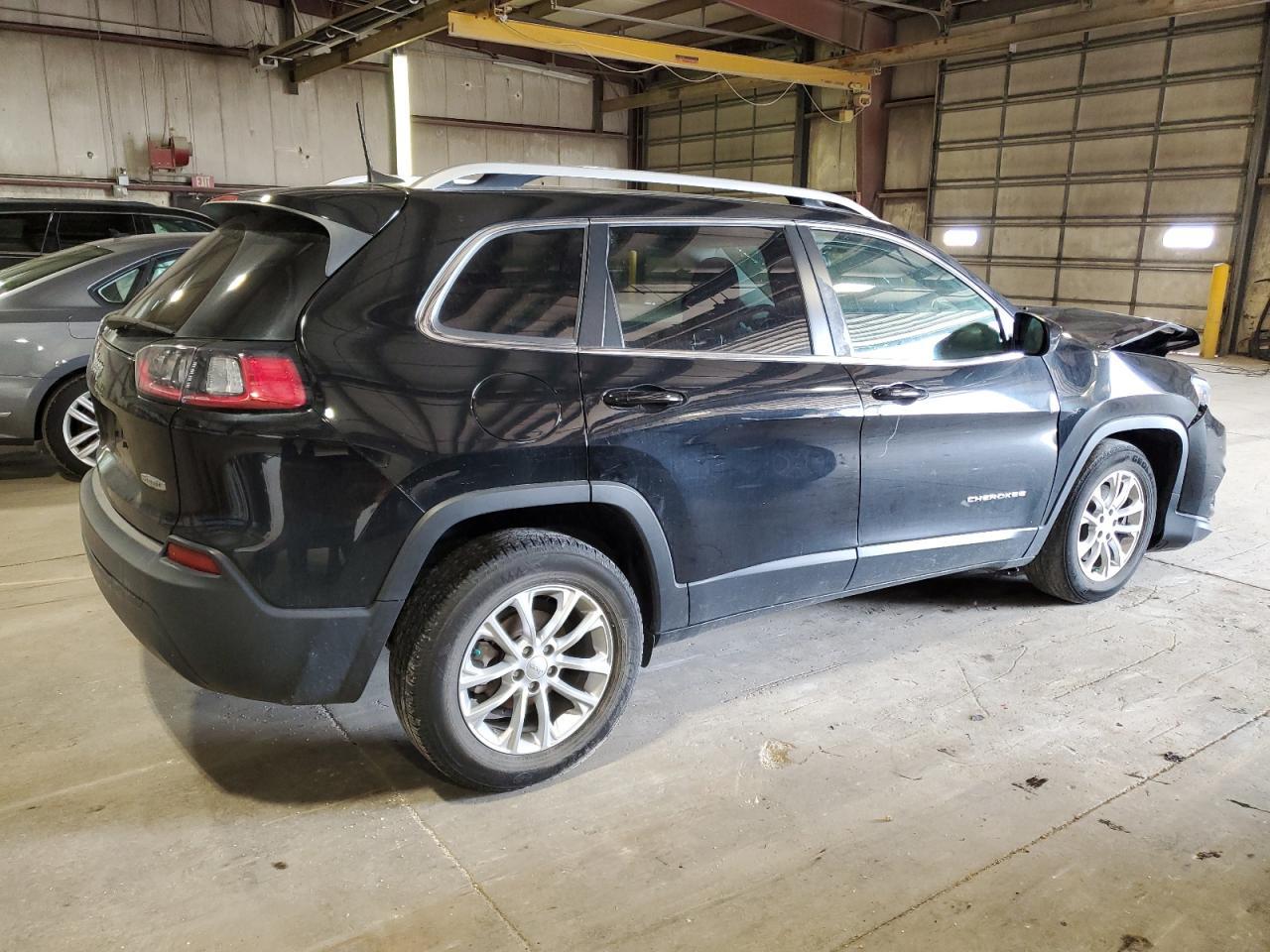 2019 Jeep Cherokee Latitude - Фото 3