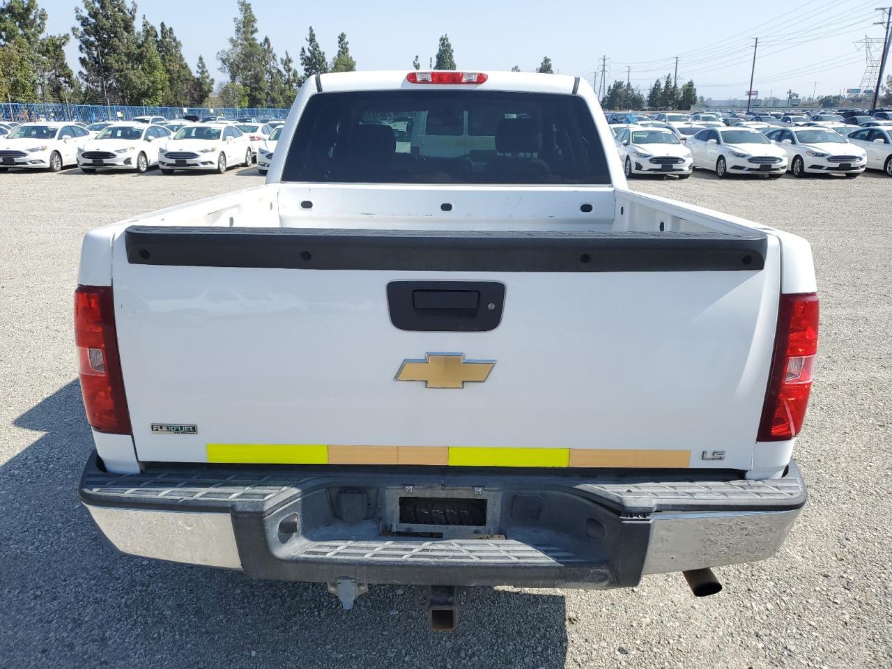 2011 Chevrolet Silverado K1500 Hybrid - Image 6