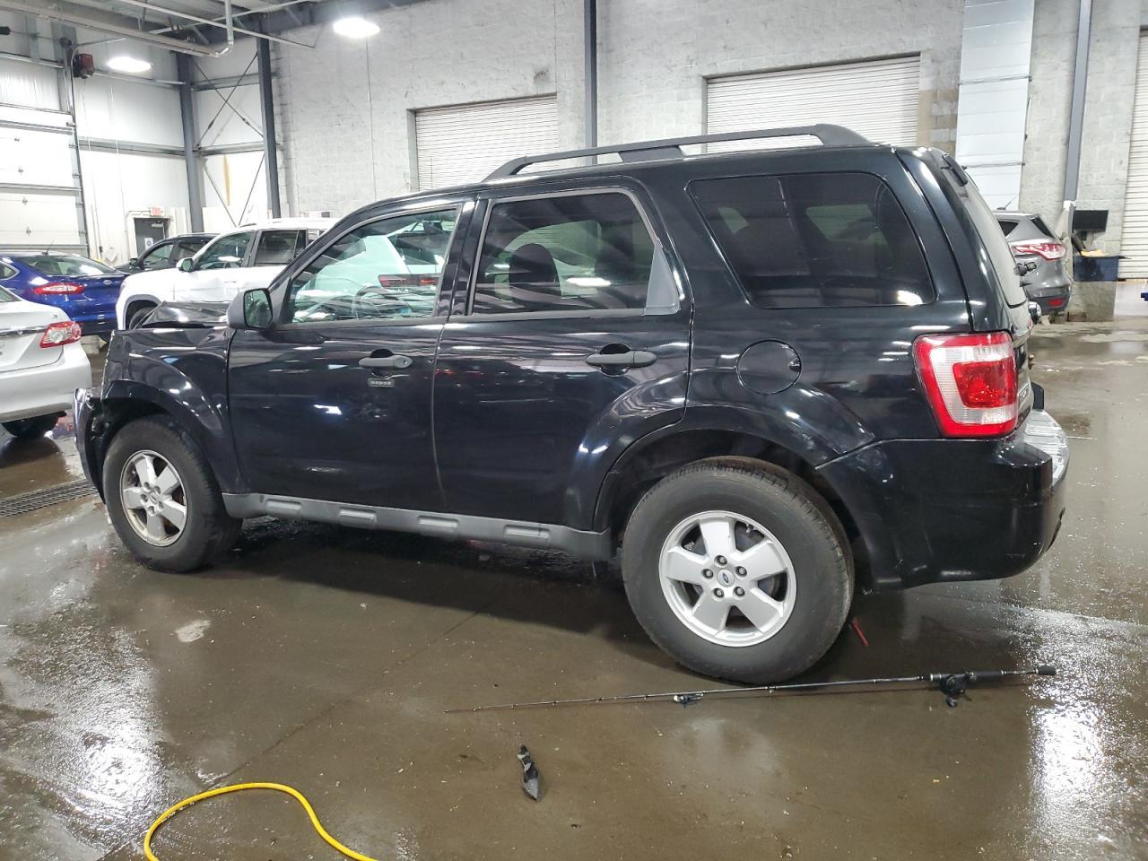 2012 Ford Escape Xlt - Image 2