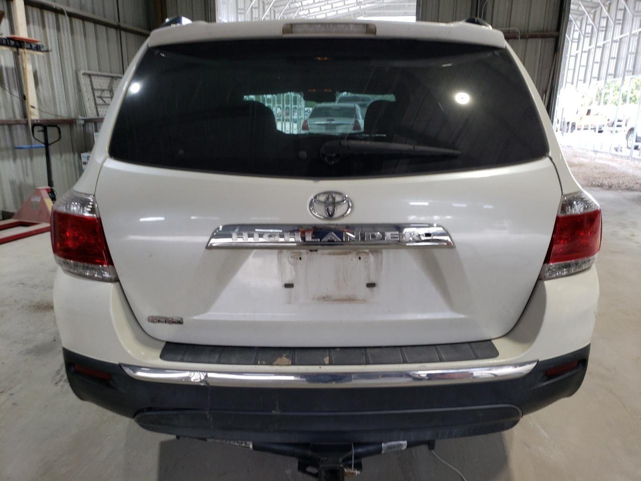 2013 Toyota Highlander Base - Image 6