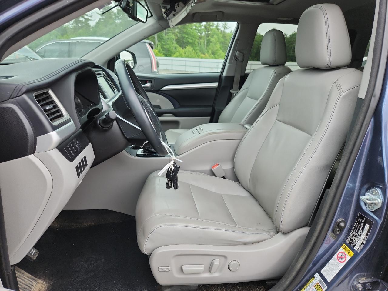 2016 Toyota Highlander Xle - Image 7