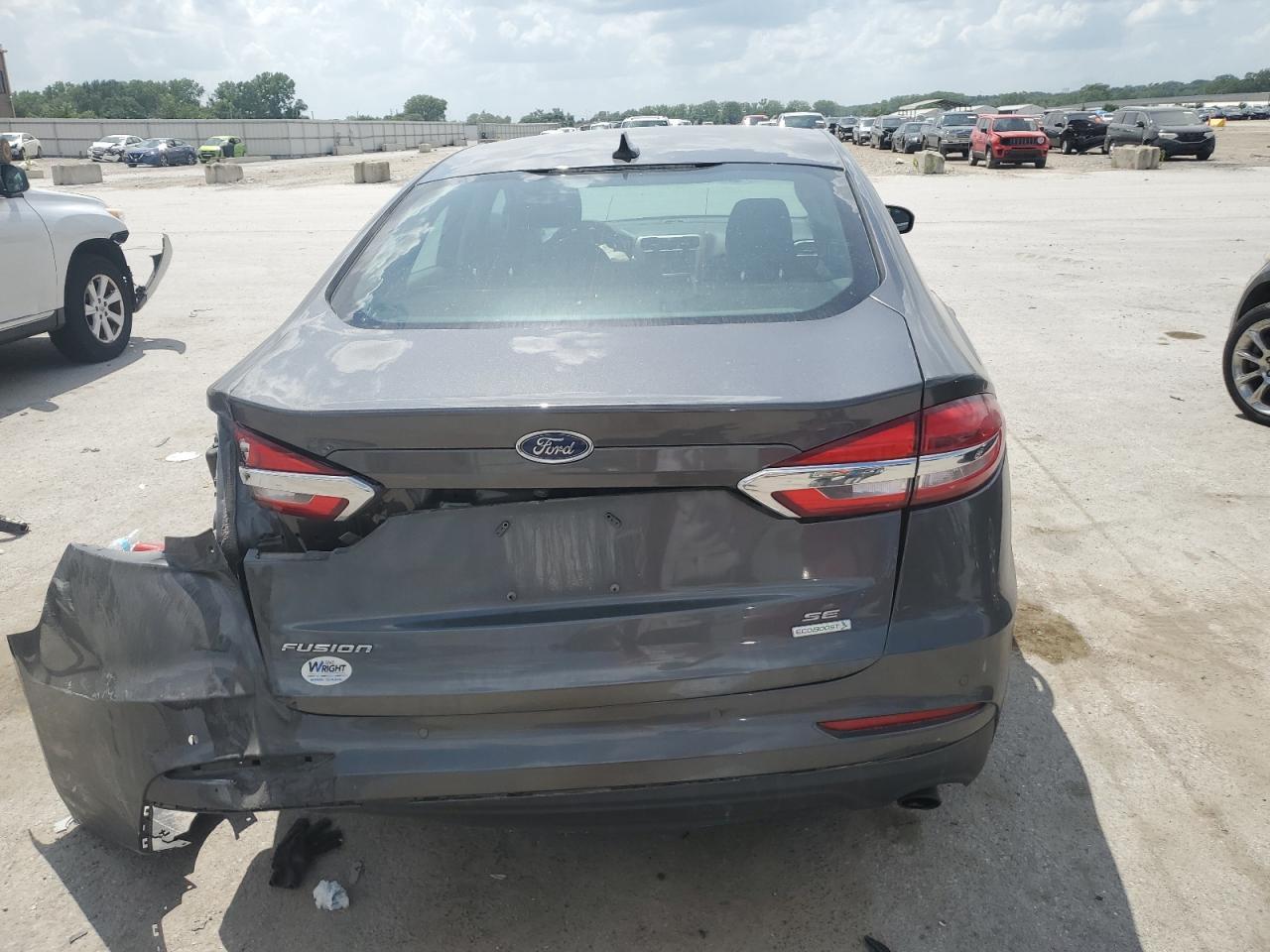 2019 Ford Fusion Se - Image 6