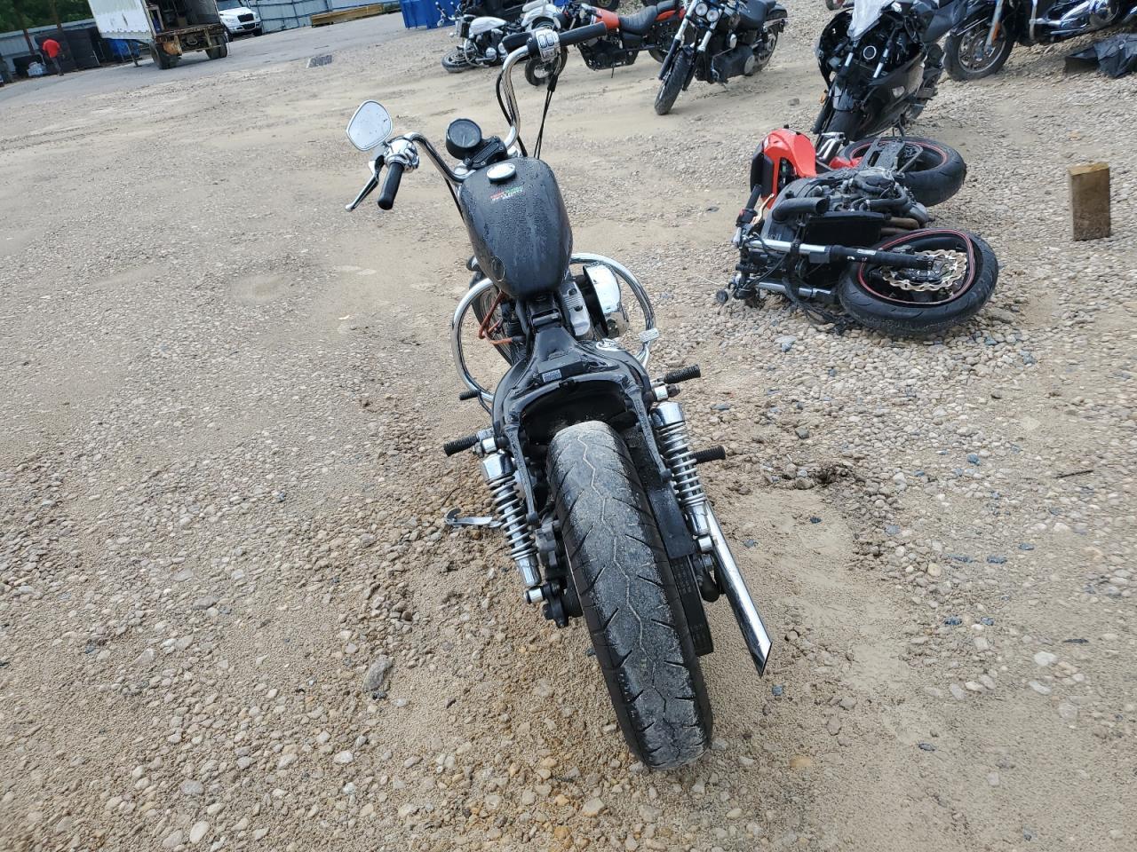 2006 Harley-Davidson Xl883 L - Фото 4