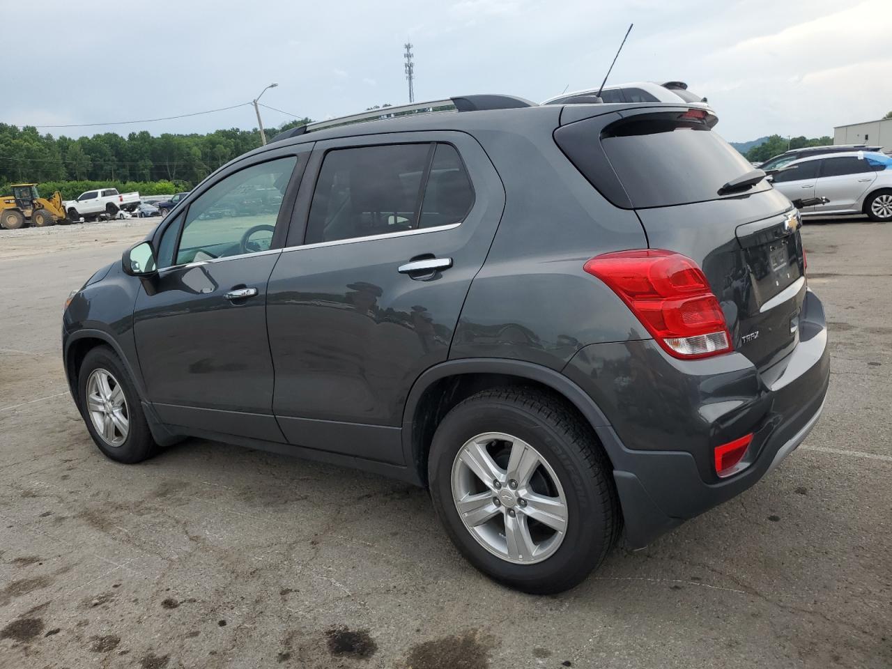2019 Chevrolet Trax 1Lt - Image 2