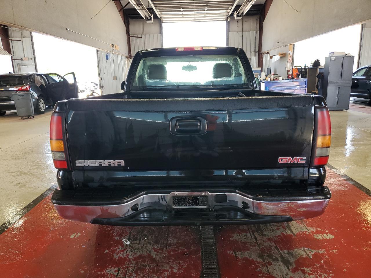 2005 GMC New Sierra C1500 - Фото 6