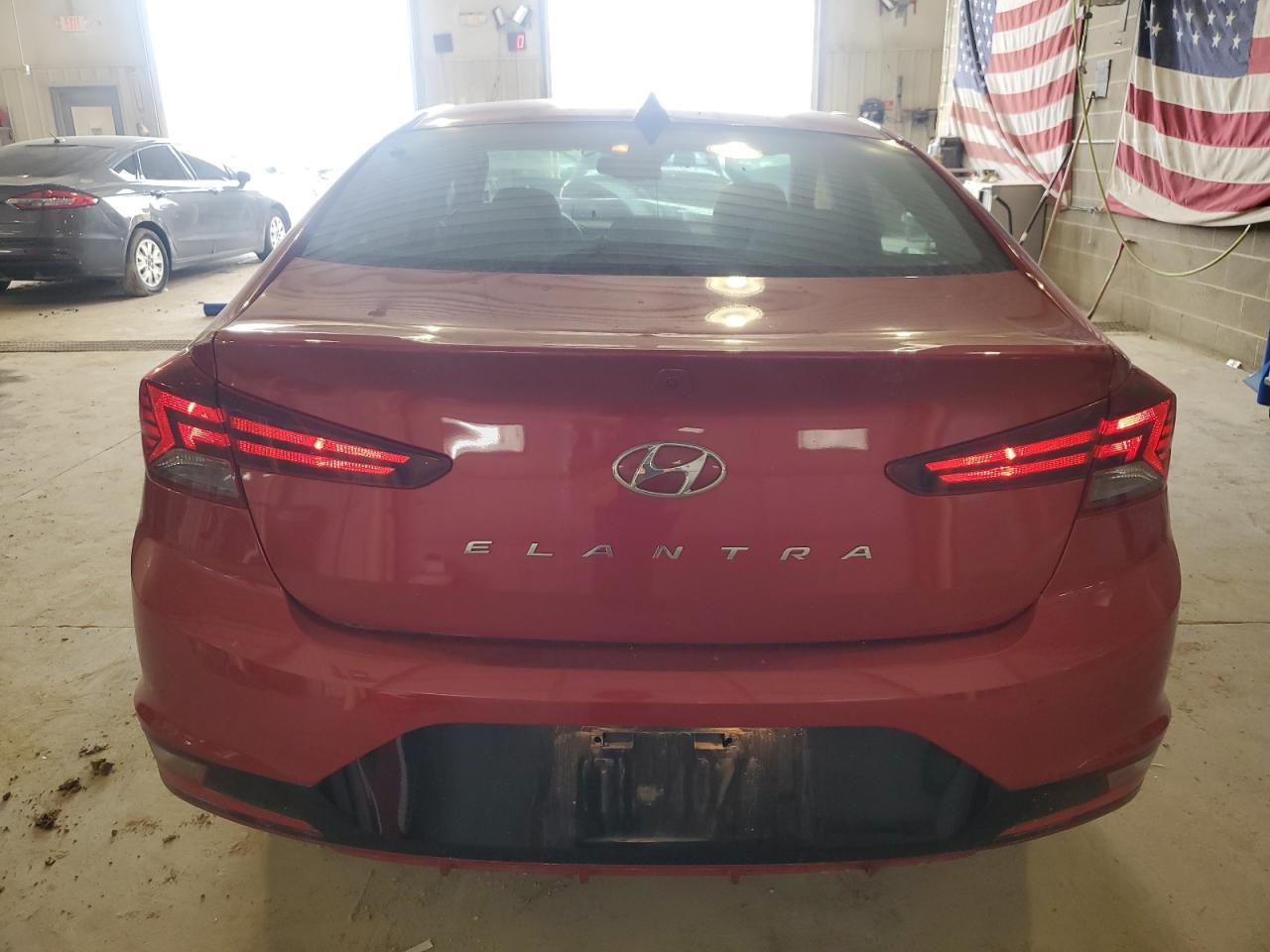 2020 Hyundai Elantra Sel - Фото 6