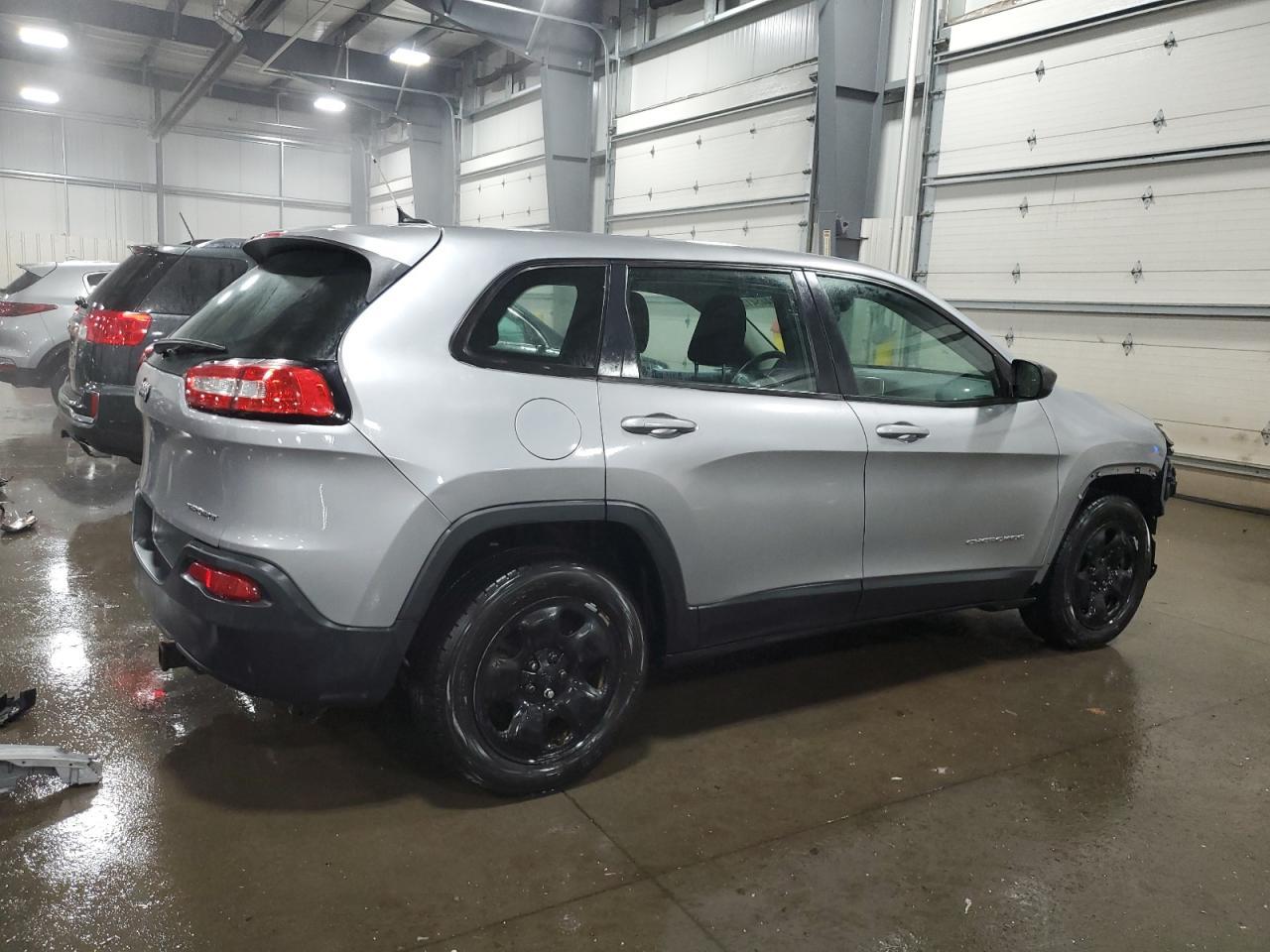 2014 Jeep Cherokee Sport - Фото 3