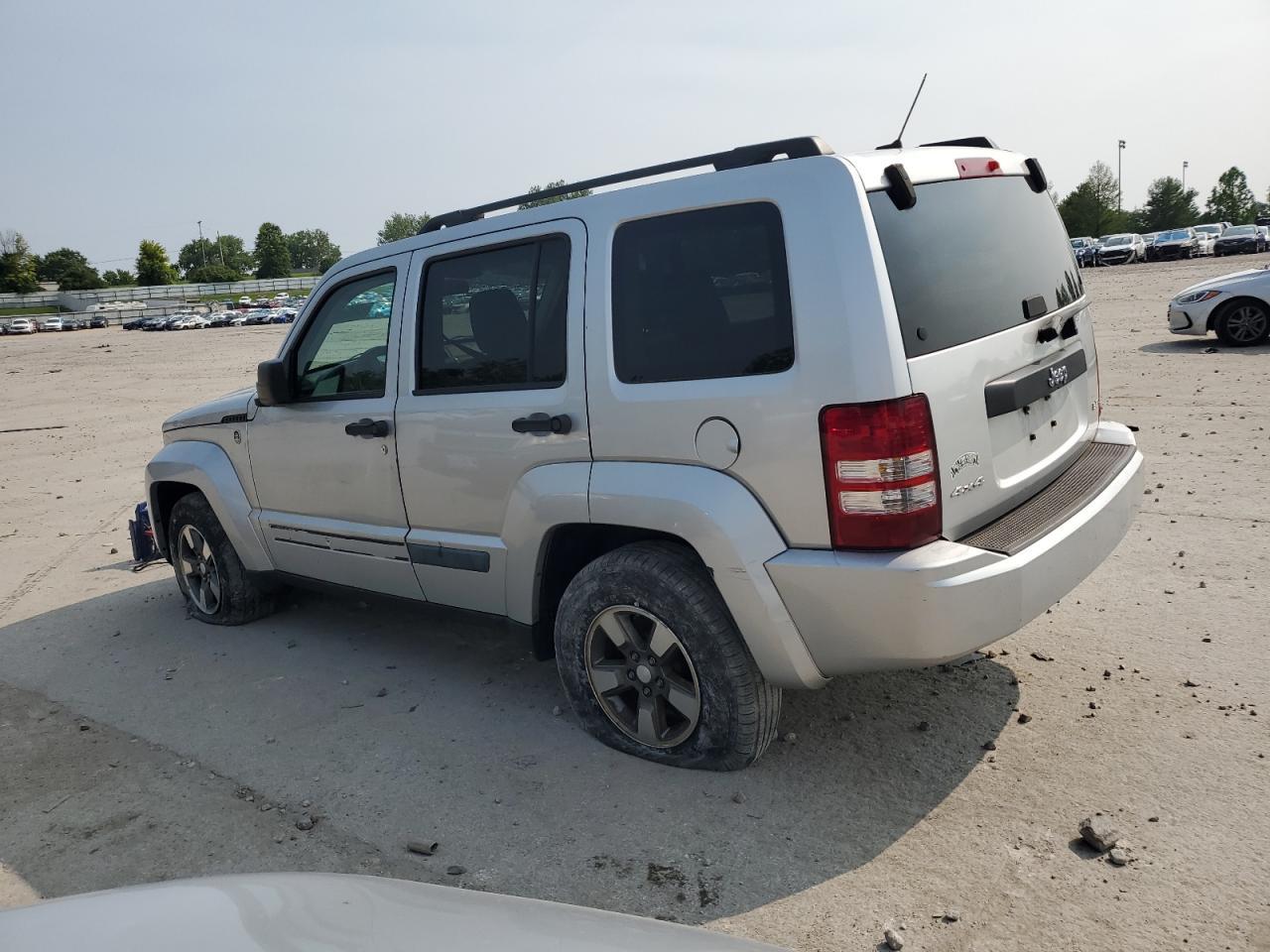 2008 Jeep Liberty Sport - Фото 2