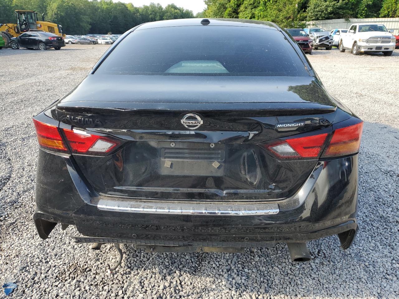 2022 Nissan Altima Sr - Image 6