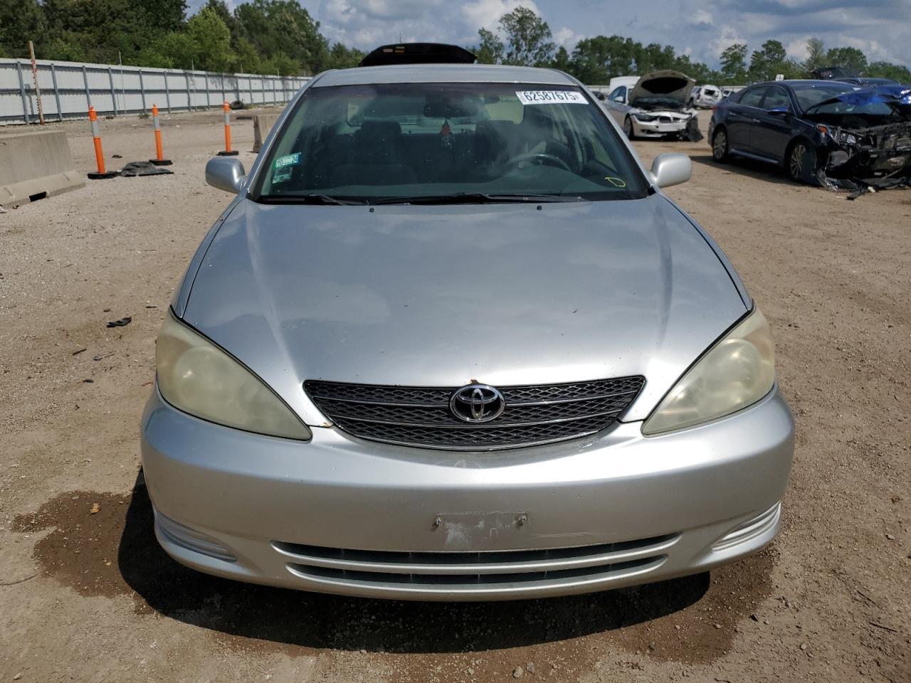 2002 Toyota Camry Le - Image 5
