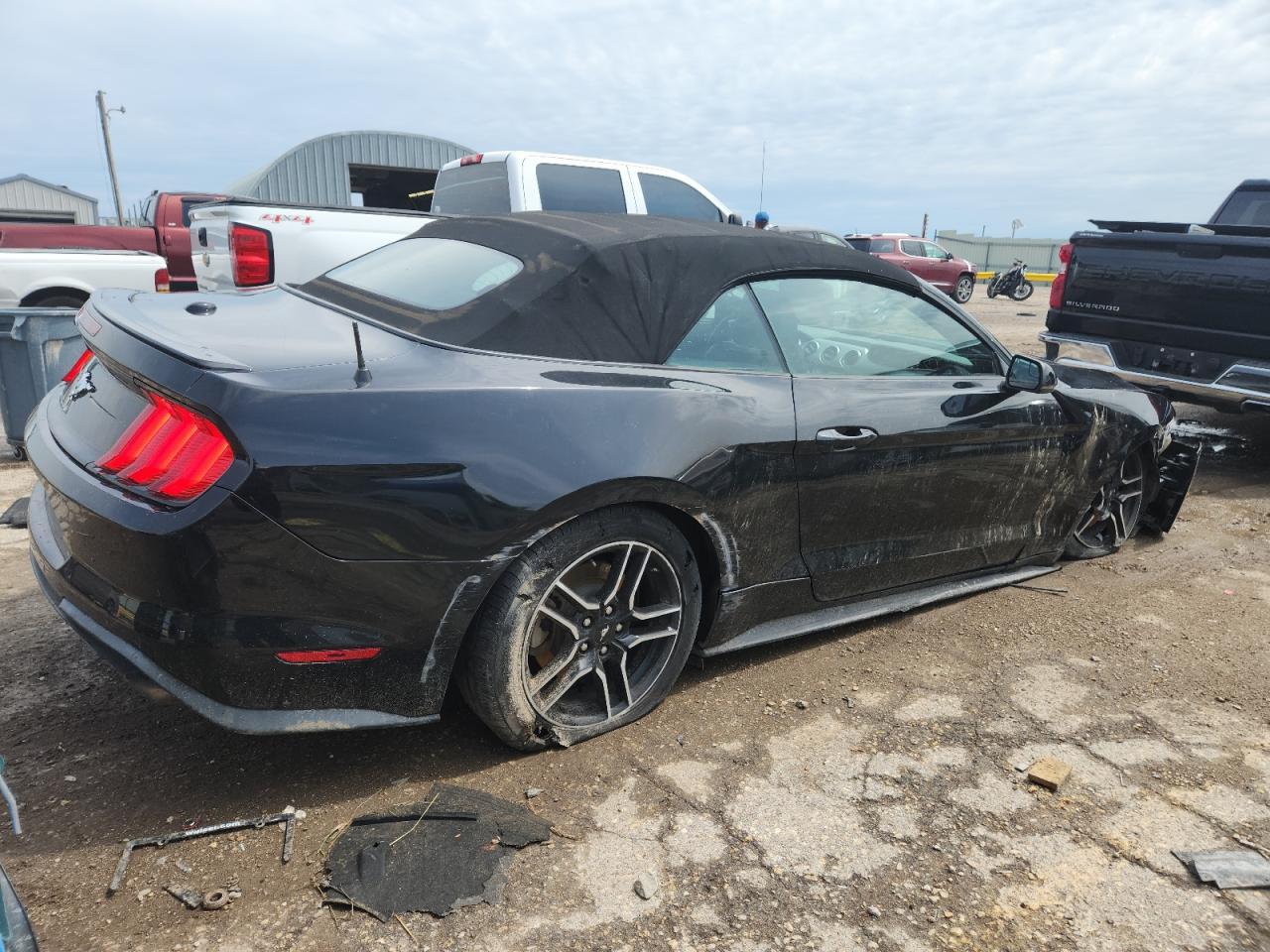 2018 Ford Mustang - Фото 3