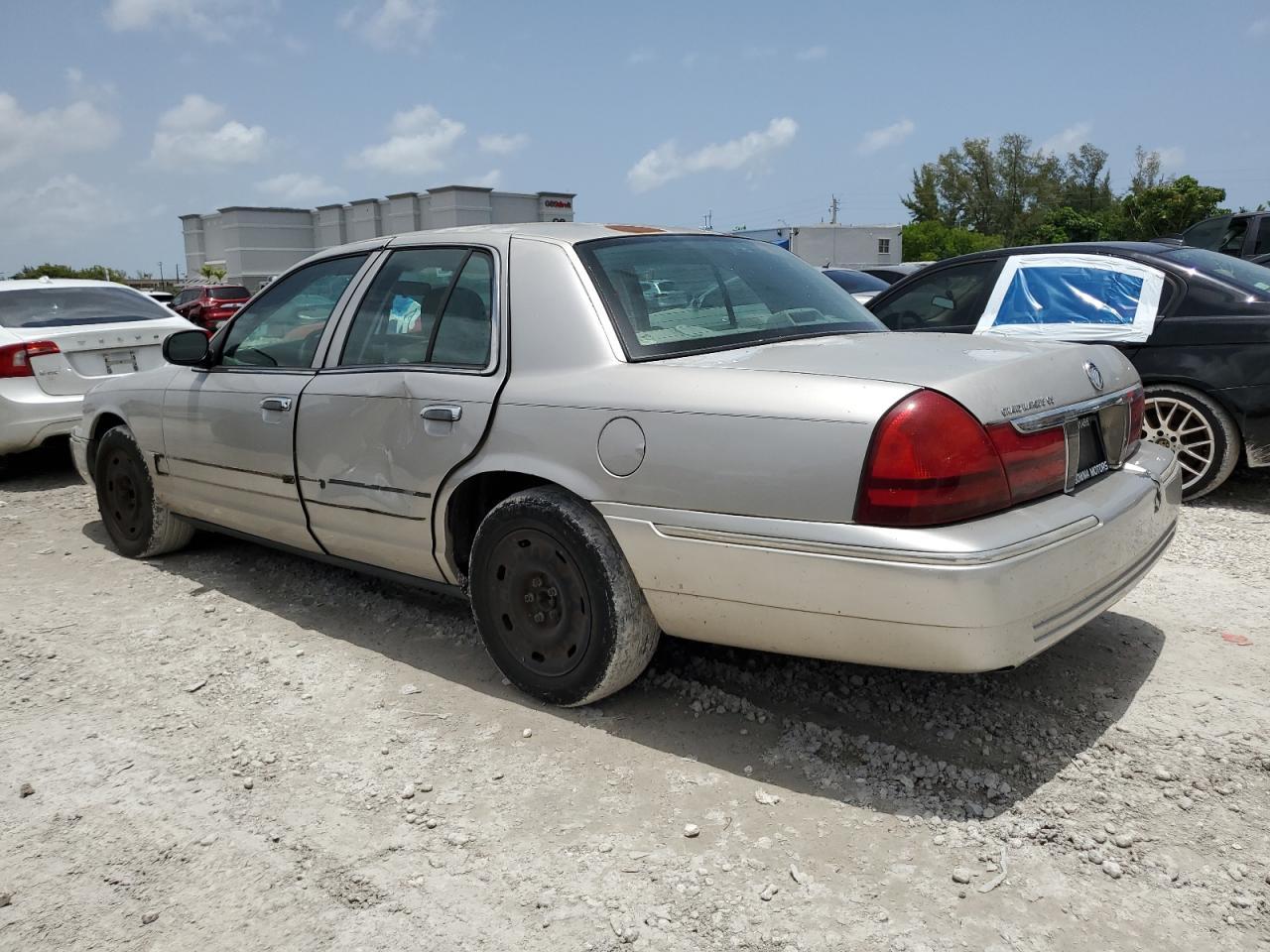 2003 Mercury Grand Marquis Gs - Image 2