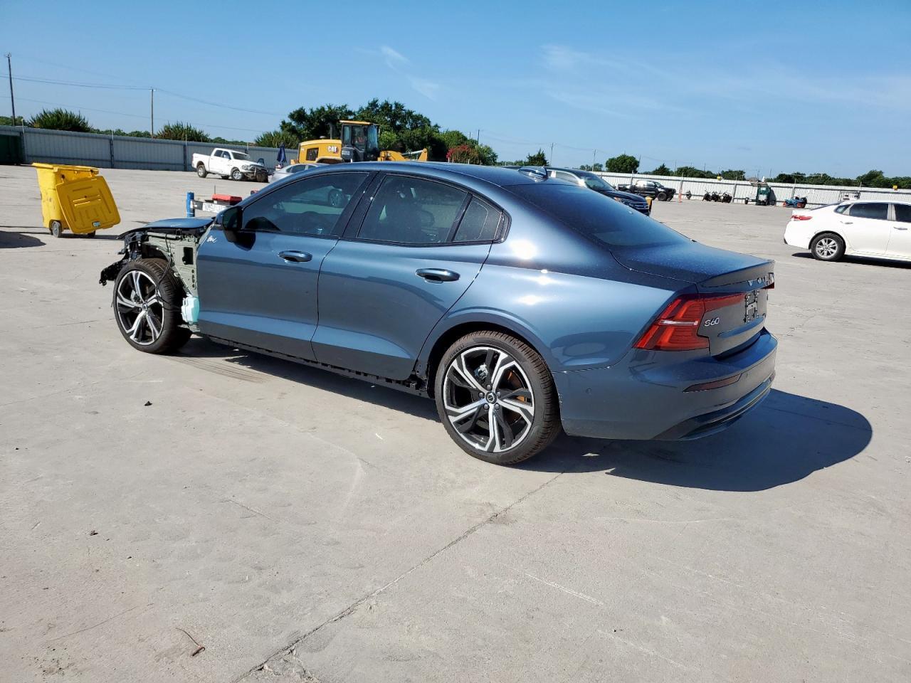 2024 Volvo S60 Plus - Фото 2