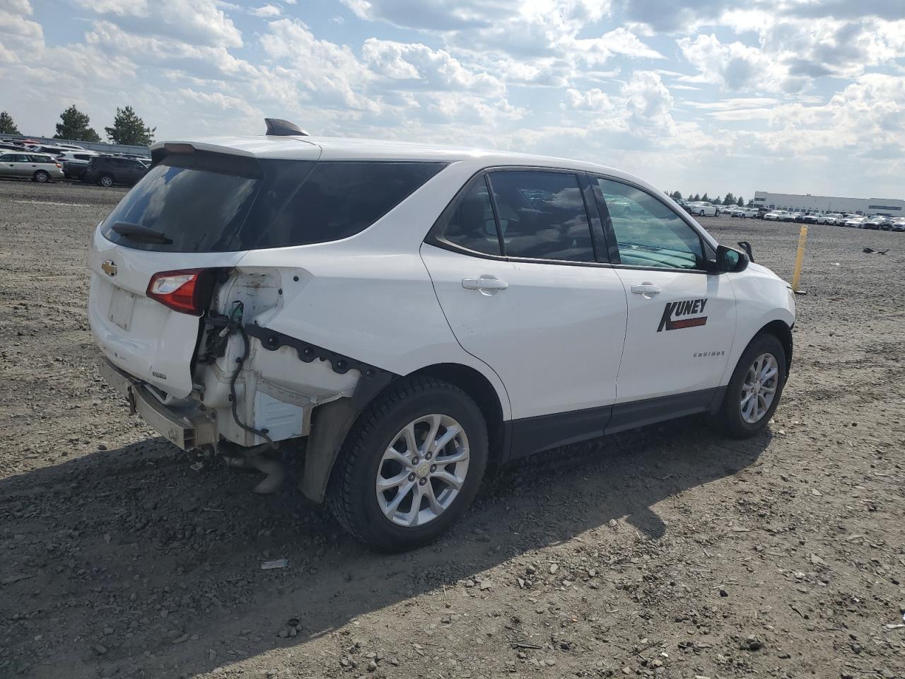 2019 Chevrolet Equinox Ls - Image 3