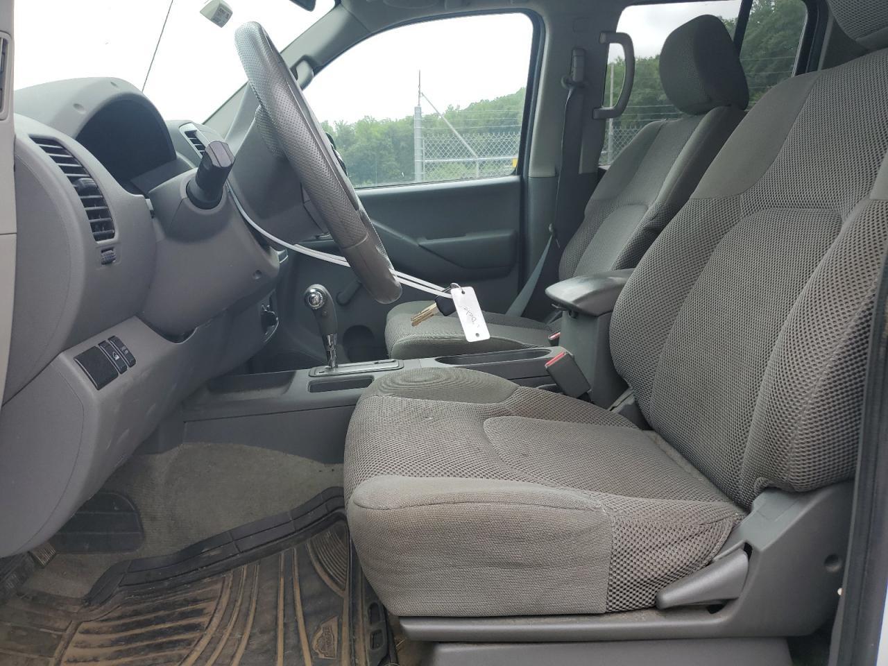 2014 Nissan Frontier S - Image 7