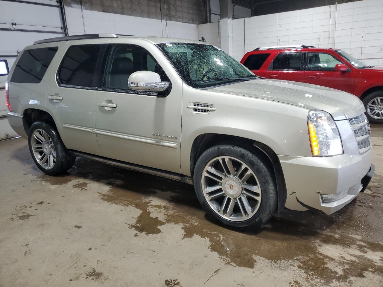 2014 Cadillac Escalade Premium - Фото 4