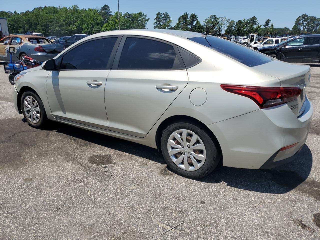 2018 Hyundai Accent Se - Фото 2