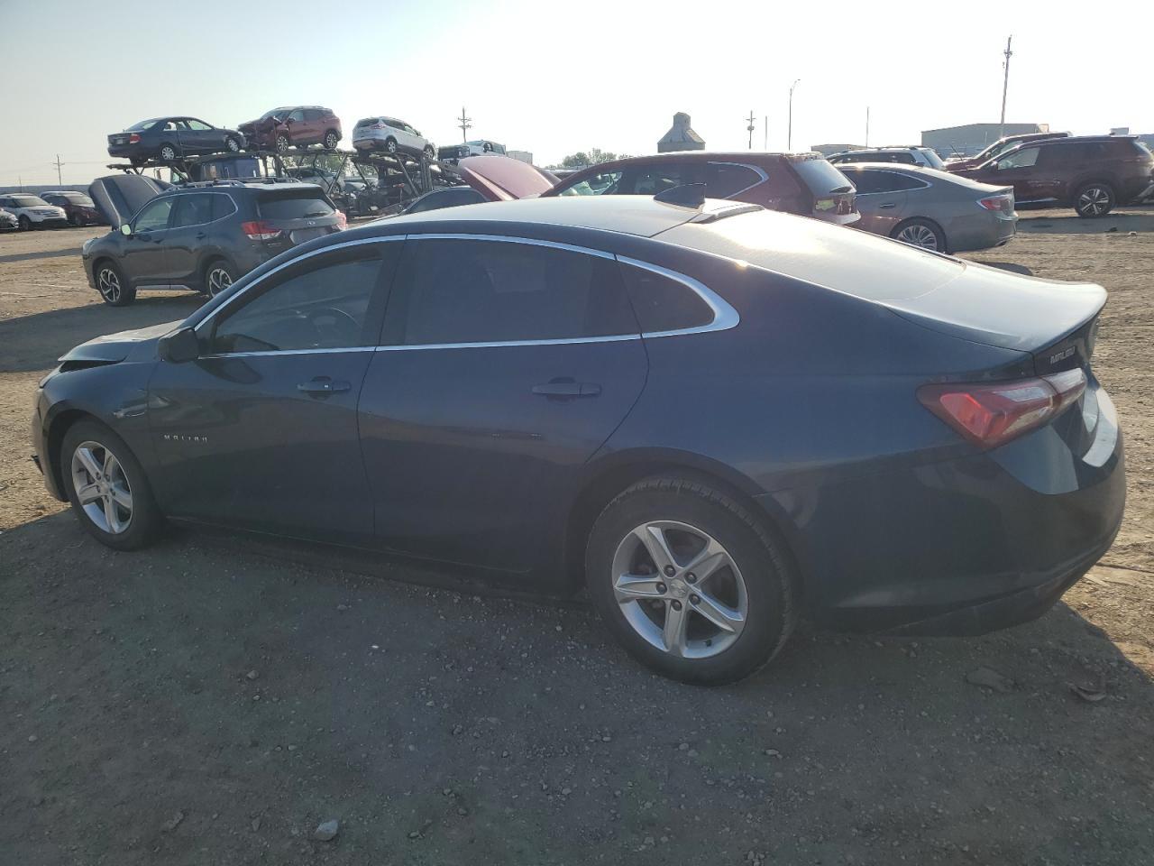 2020 Chevrolet Malibu Lt - Image 2