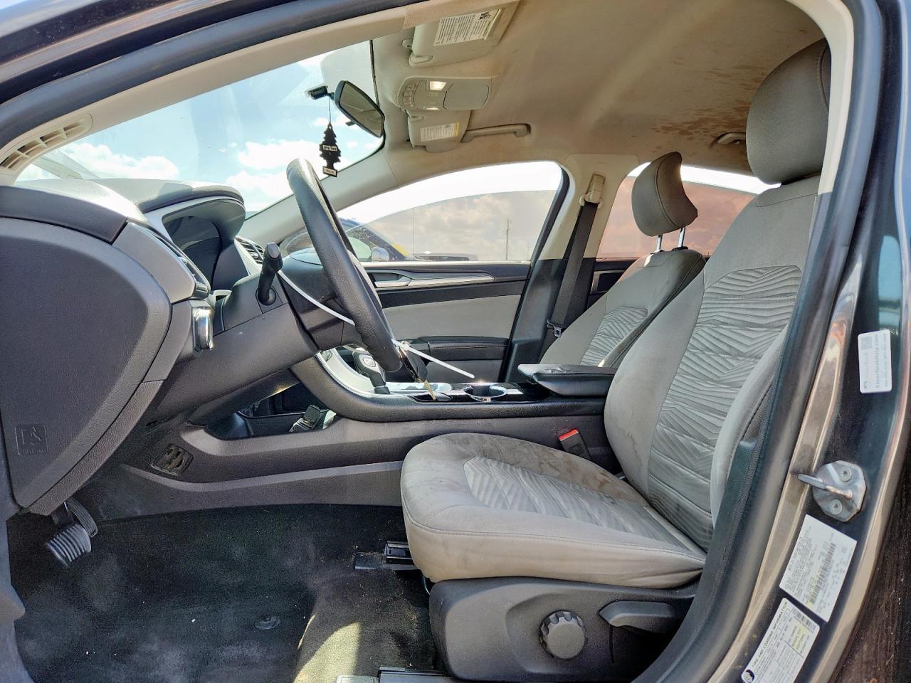 2016 Ford Fusion S - Image 7