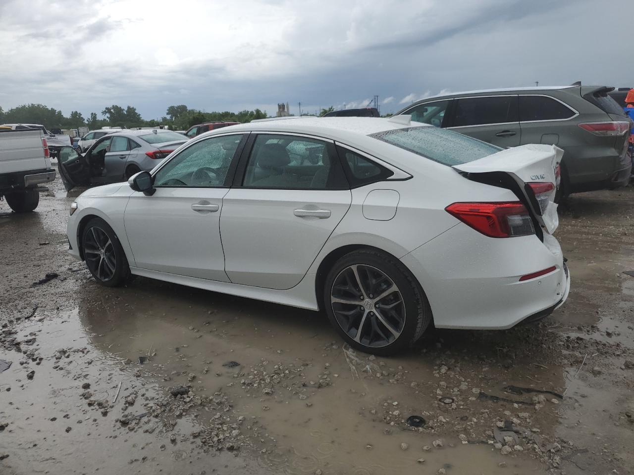 2024 Honda Civic Touring - Image 2