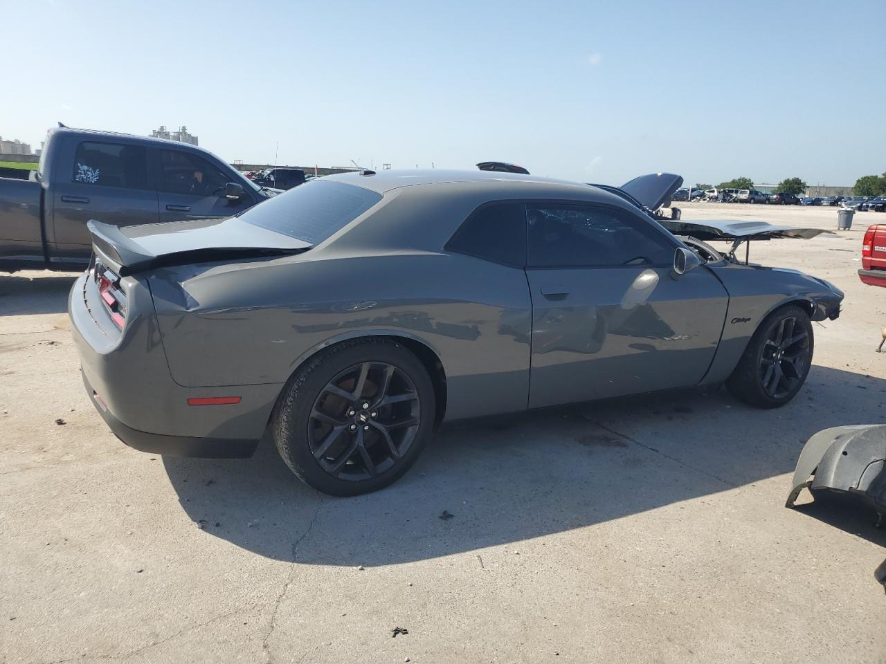 2019 Dodge Challenger Sxt - Фото 3